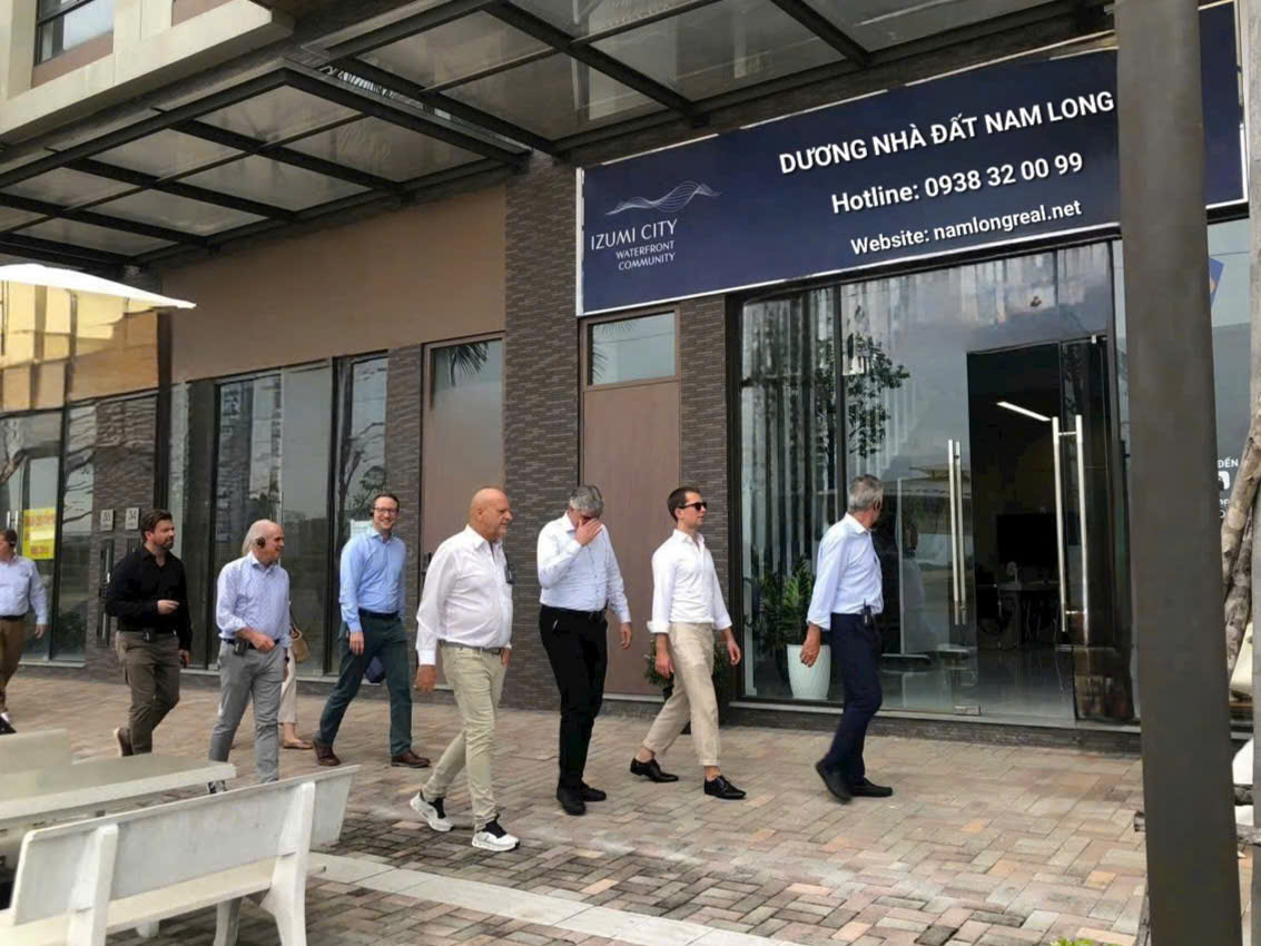 Lãnh Đạo Trường Uppingham Việt Nam Tham Quan Thực Tế Izumi City 